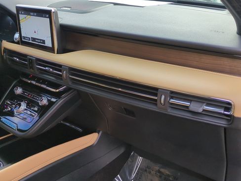 Used 2021 Lincoln Corsair Reserve w/ Equipment Group 201A image 31