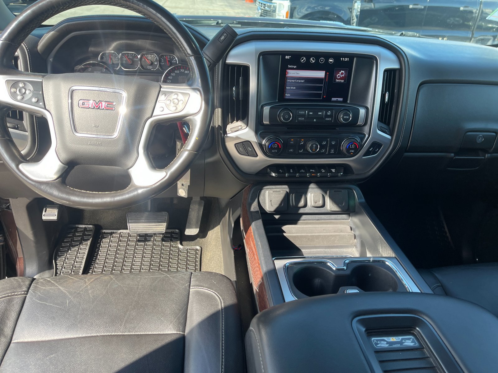 Used 2016 GMC Sierra 3500 SLT w/ Duramax Plus Package AWD/4WD image 15
