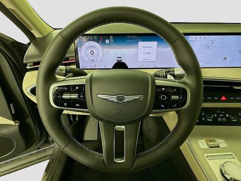 New 2026 Genesis GV70 2.5T Advanced AWD/4WD image 10