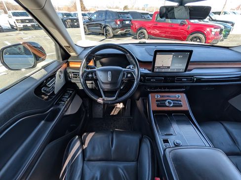 Used 2020 Lincoln Aviator Reserve w/ Equipment Group 202A image 18