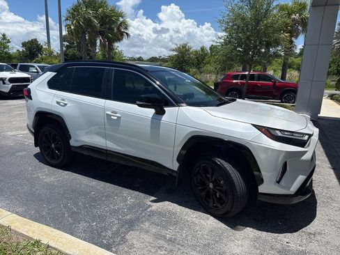 Used 2024 Toyota RAV4 XSE AWD/4WD image 2