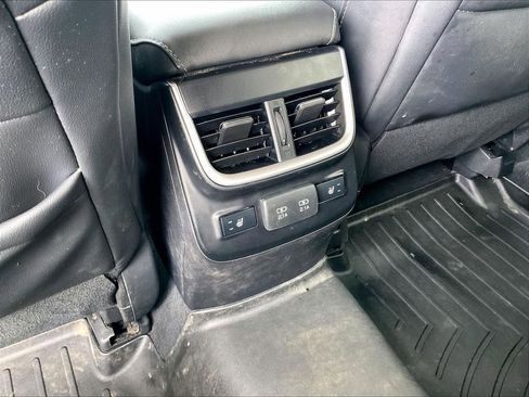 Used 2020 Subaru Outback Limited image 25