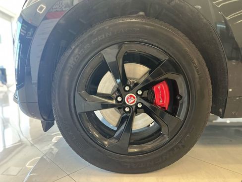 Used 2022 Jaguar F-PACE S image 40