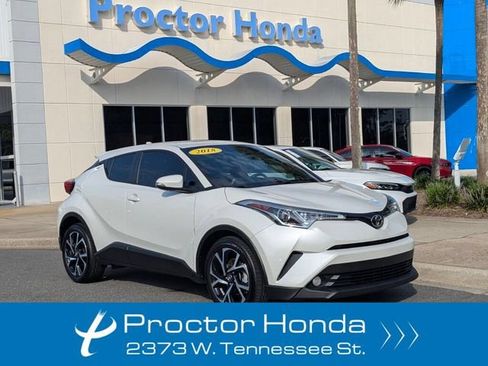 Used 2018 Toyota C-HR XLE FWD image 1