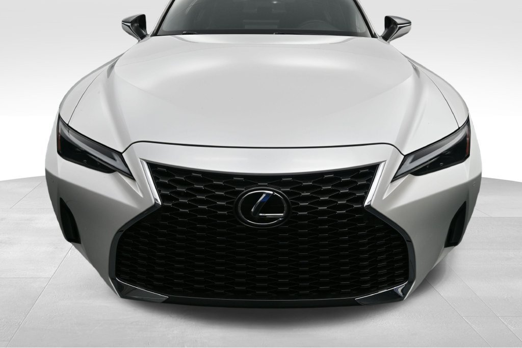 Used 2024 Lexus IS 300 w/ Comfort Package RWD image 11