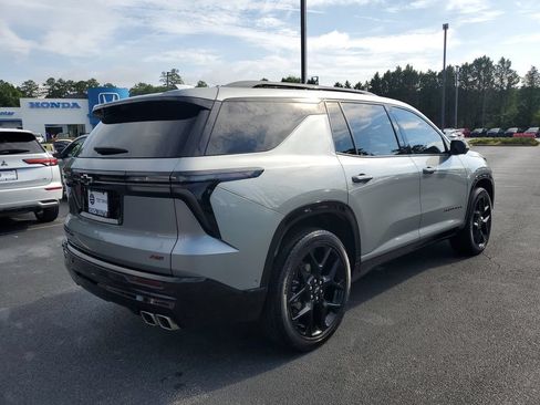 Used 2024 Chevrolet Traverse RS AWD/4WD image 7