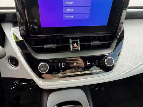 Certified 2025 Toyota Corolla SE FWD image 11