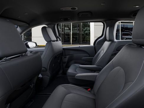 New 2026 Chrysler Pacifica Select image 23