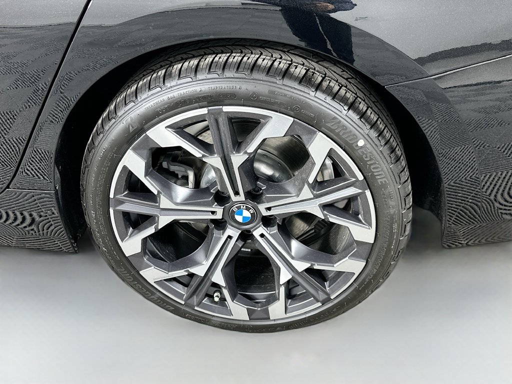 Used 2026 BMW 330i Sedan w/ Convenience Package RWD image 23