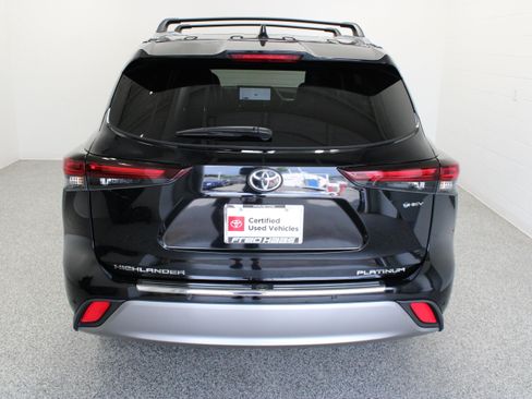 Used 2026 Toyota Highlander Platinum AWD/4WD image 8