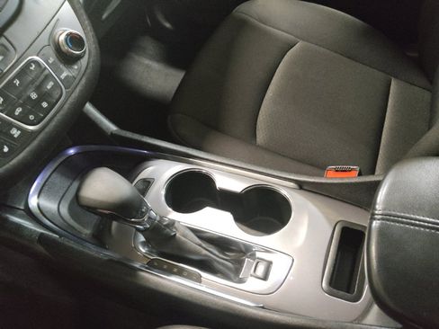 Used 2023 Chevrolet Malibu LT FWD image 26