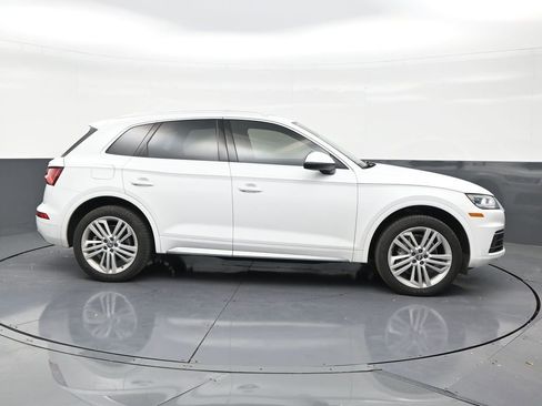 Used 2018 Audi Q5 2.0T Premium Plus w/ Premium Plus Package AWD/4WD image 6