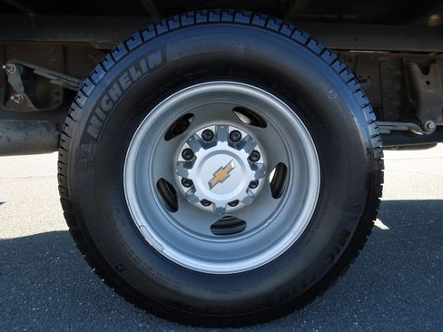 Used 2024 Chevrolet Silverado 3500 W/T w/ WT Convenience Package image 13