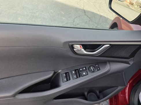 Used 2019 Hyundai Ioniq Blue image 11