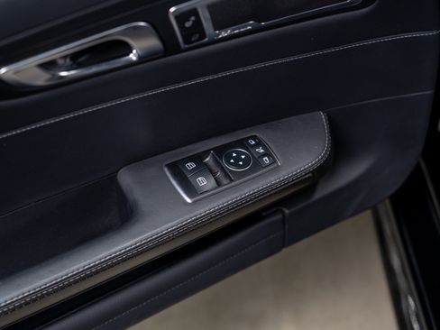 Used 2018 Mercedes-Benz AMG GT R w/ Convenience Package image 39