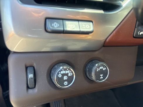 Used 2018 Chevrolet Tahoe Premier image 9