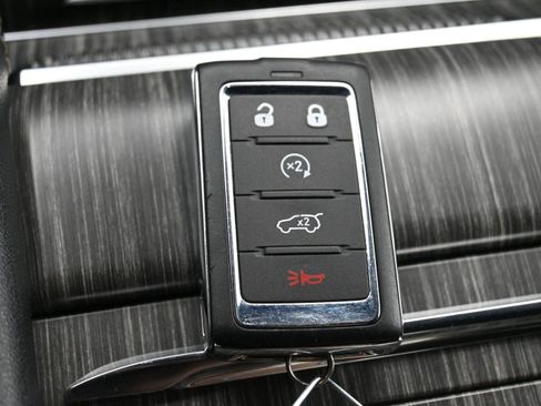 Used 2024 Jeep Wagoneer Series II image 35