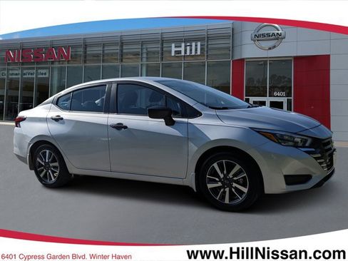 Certified 2025 Nissan Versa S w/ S Plus Package FWD image 1