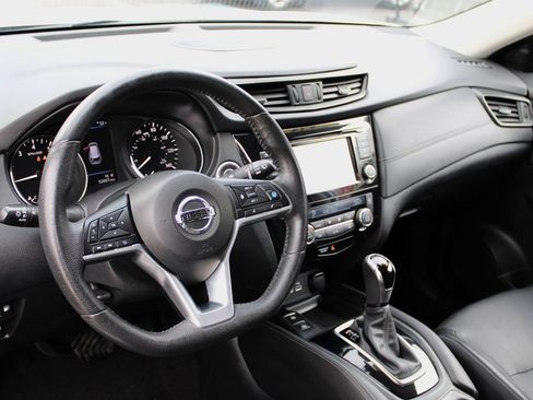 Certified 2019 Nissan Rogue SL image 28