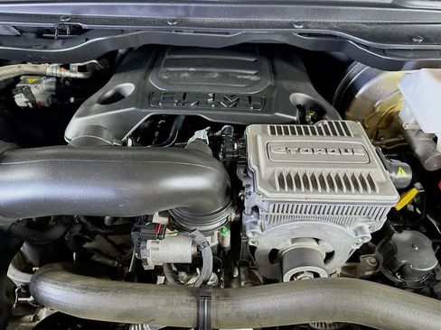 Used 2020 RAM 1500 Limited image 9