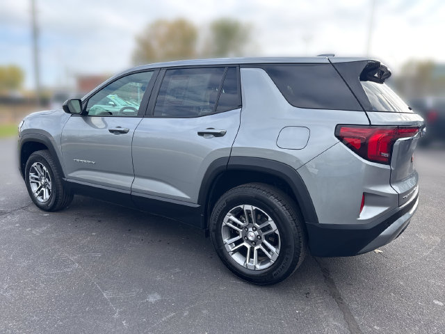 Used 2025 GMC Terrain Elevation AWD/4WD image 3