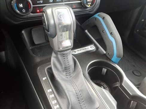 Used 2023 Ford Bronco Wildtrak image 17