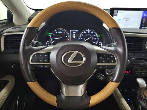 Used 2018 Lexus RX 350L AWD w/ Premium Package image 19