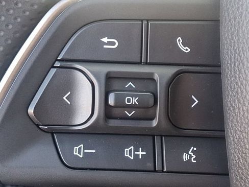 Used 2025 Toyota 4Runner TRD Off-Road Premium AWD/4WD image 22