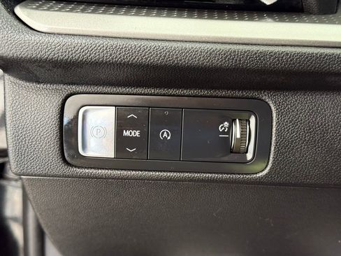 Used 2024 Chevrolet Traverse LS FWD image 38