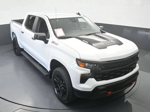 Used 2025 Chevrolet Silverado 1500 Custom Trail Boss AWD/4WD image 59