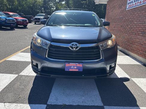 Used 2016 Toyota Highlander Plus AWD/4WD image 6