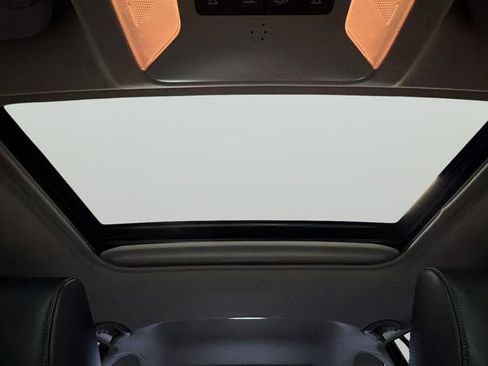 Used 2019 Toyota RAV4 Limited w/ Cold Weather Package AWD/4WD image 26