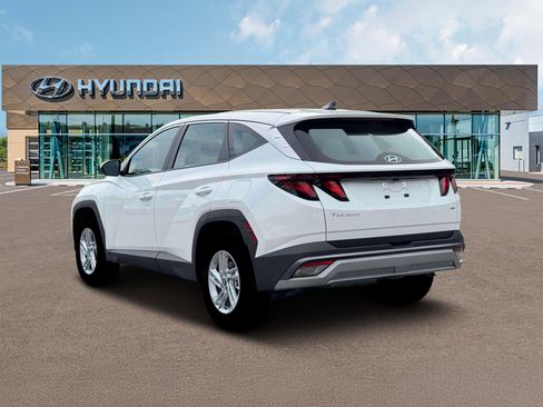 New 2026 Hyundai Tucson SE image 5