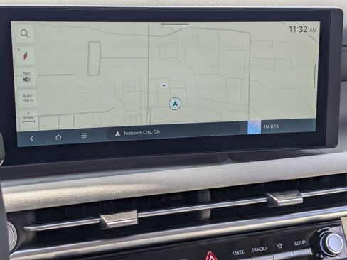 New 2025 Hyundai Tucson Limited image 12