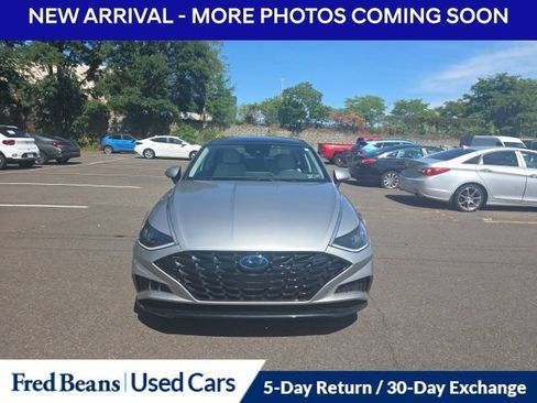 Used 2020 Hyundai Sonata SEL w/ Premium + Sunroof Package FWD image 2