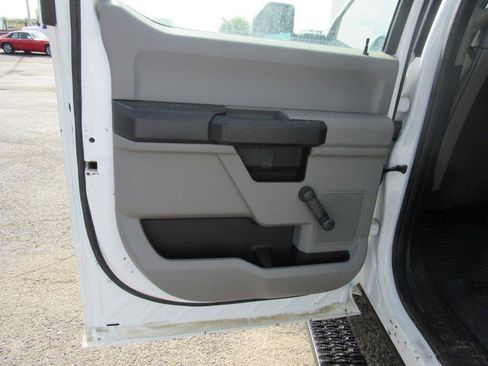 Used 2021 Ford F550 2WD Crew Cab Super Duty image 29