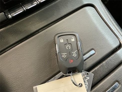 Used 2020 GMC Yukon Denali image 30