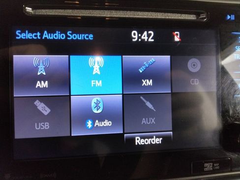 Used 2018 Toyota Tacoma TRD Sport image 19