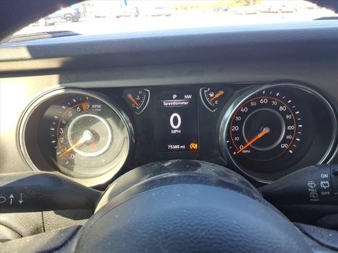 Used 2020 Jeep Wrangler Sport AWD/4WD image 14