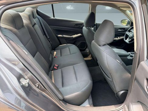 Used 2025 Nissan Altima 2.5 SV FWD image 28