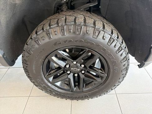 Certified 2021 Chevrolet Silverado 1500 LT Trail Boss w/ Convenience Package II image 14