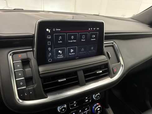 Used 2024 GMC Yukon AT4 w/ Technology Package AWD/4WD image 19