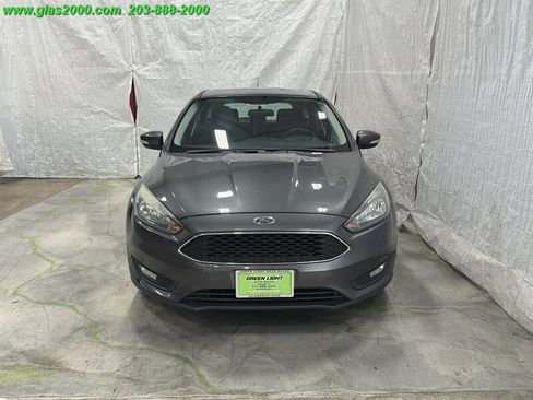Used 2017 Ford Focus SEL w/ Cold Weather Package FWD image 19
