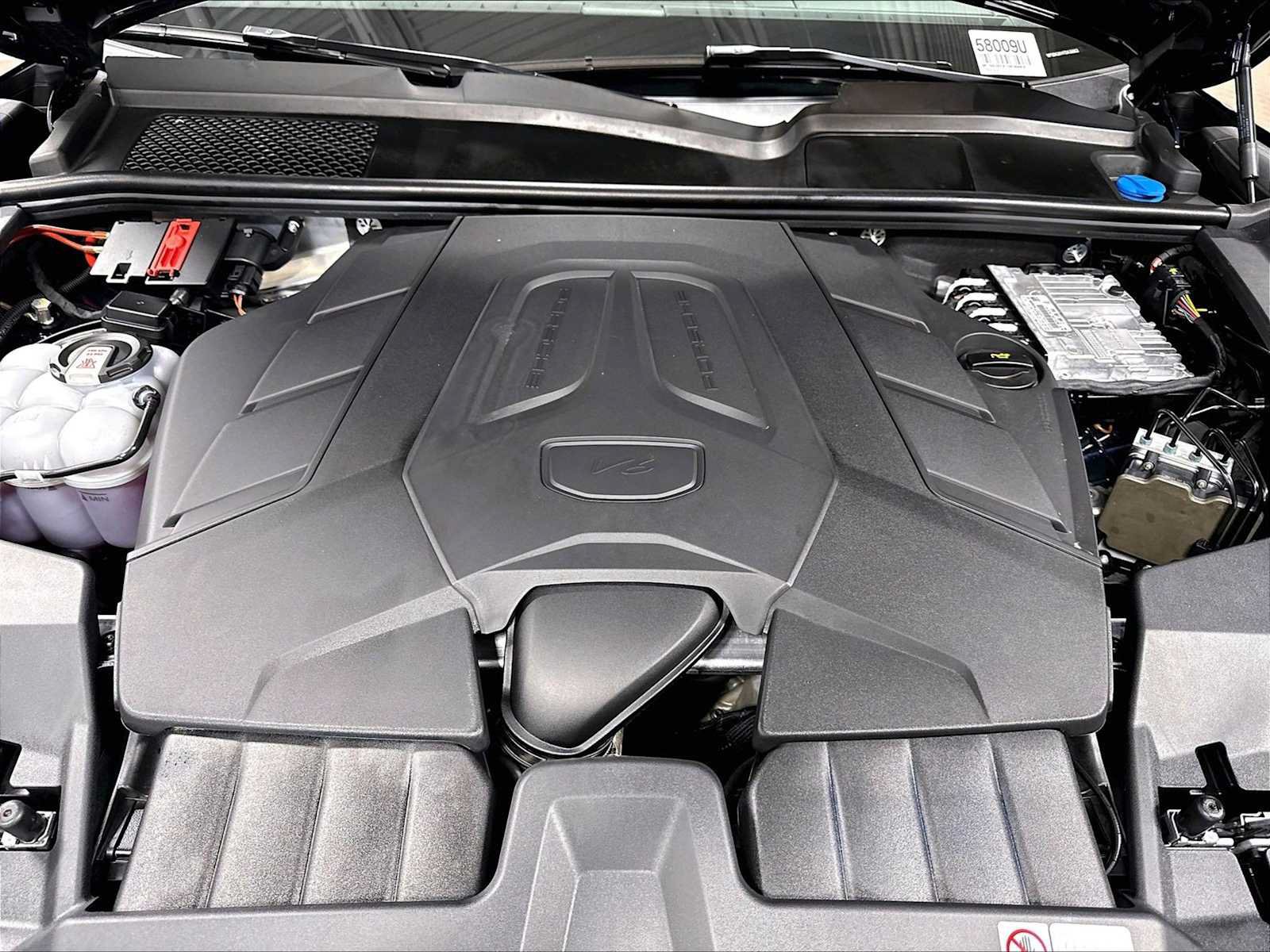 Used 2026 Porsche Cayenne Coupe AWD/4WD image 37