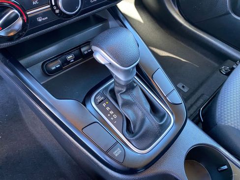 Used 2025 Kia Soul LX w/ LX Technology Package image 41