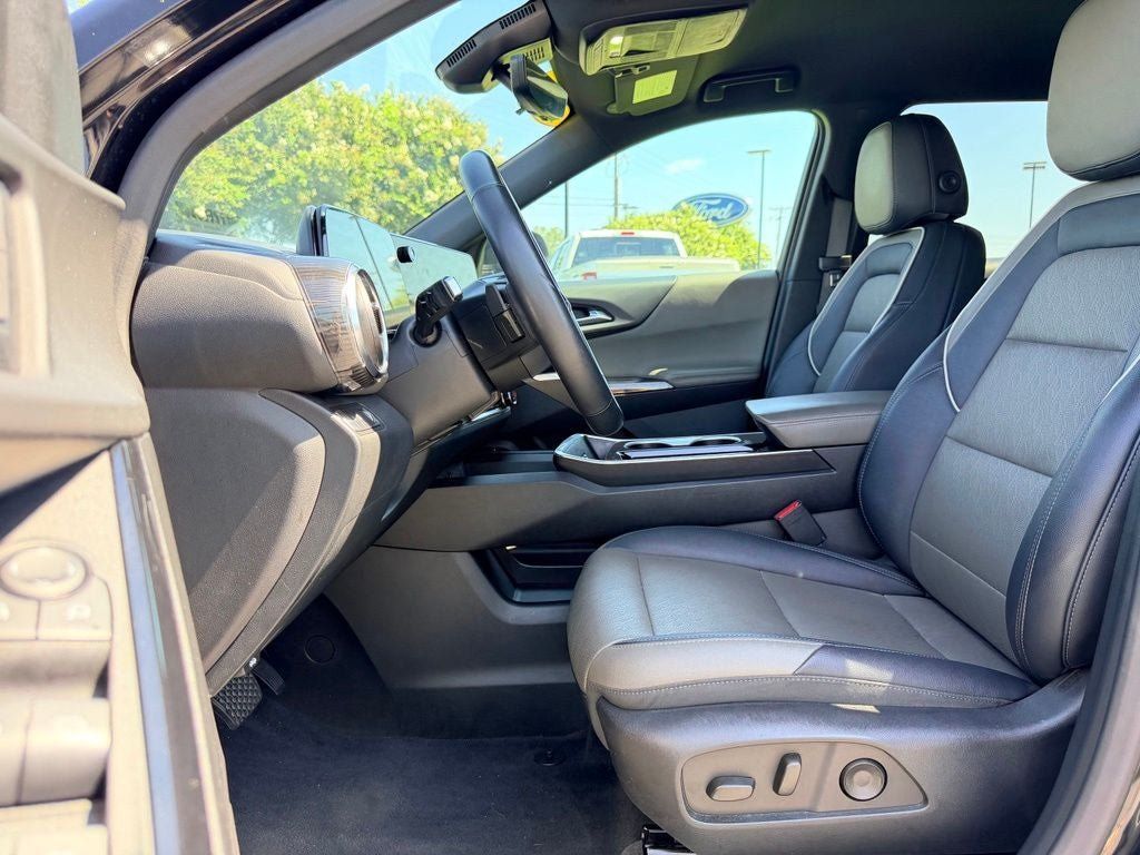 Used 2025 Chevrolet Equinox LT w/ Convenience Package II FWD image 22