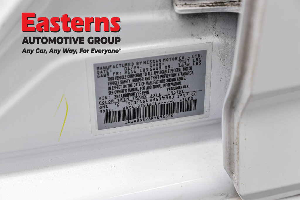 Used 2024 Nissan Sentra S FWD image 32