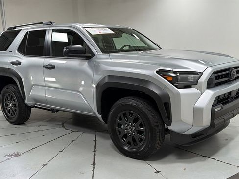 Certified 2025 Toyota 4Runner SR5 image 3