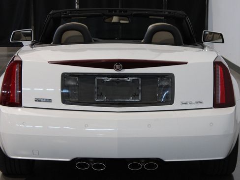 Used 2008 Cadillac XLR RWD image 28