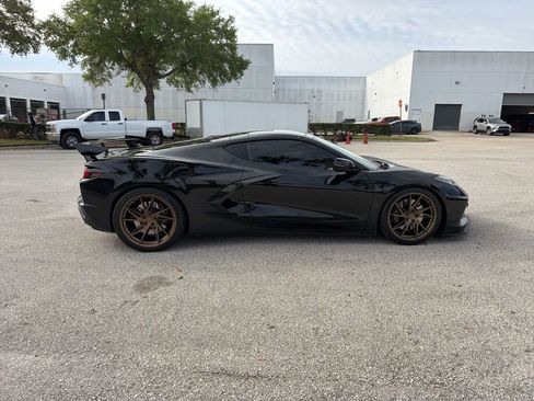 Used 2025 Chevrolet Corvette Stingray Coupe w/ Z51 Performance Package image 6